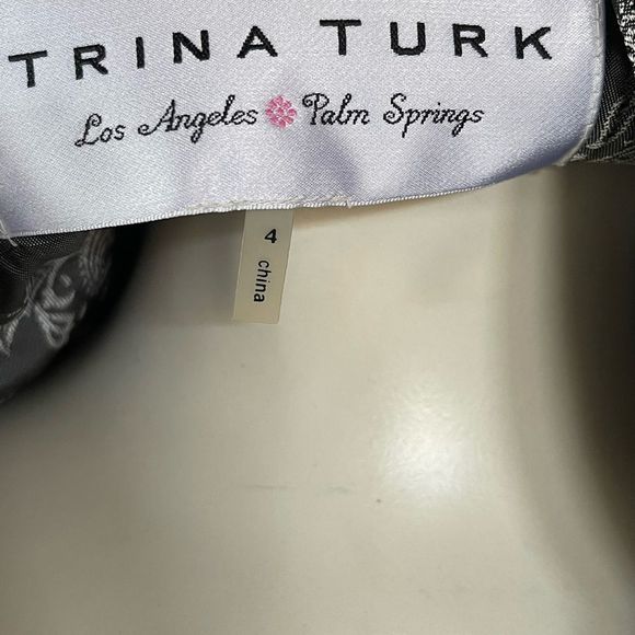 Trina Turk Silk and Wool Blazer and pants suit size 4 - Picture 9 of 11